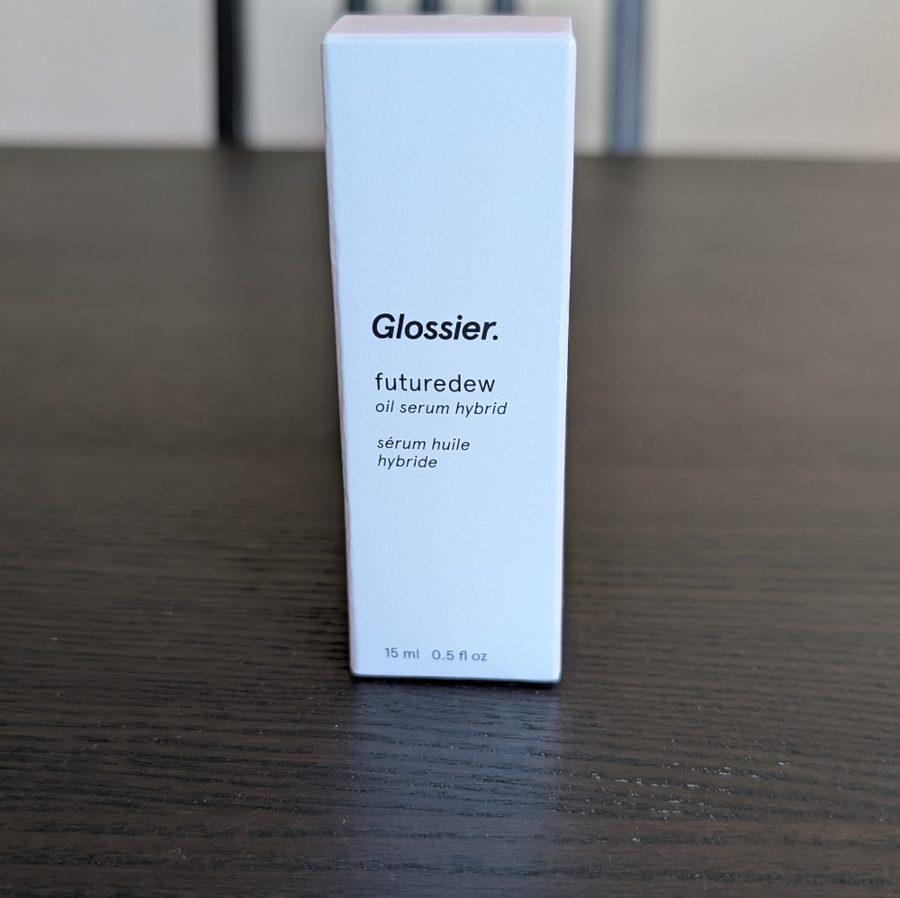 Glossier Futuredew deluxe sample